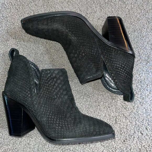 Jeffrey Campbell Rosee Western Ankle Square Toe Boots, Black Suede Snake Size 7 - Picture 2 of 9